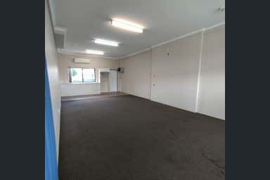 SHOP 3, 56 Cascade St Raceview QLD 4305 - Image 3