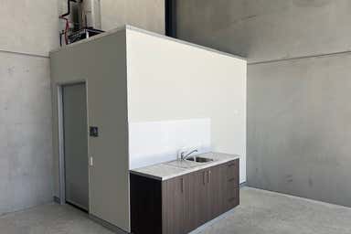 Unit 9 or Unit 10, 2 Fleet Cl Tuggerah NSW 2259 - Image 4