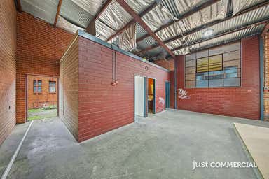 2/6 Elma Road Cheltenham VIC 3192 - Image 4