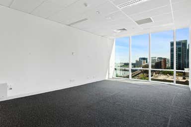 802/2 Queen Street Melbourne VIC 3000 - Image 3