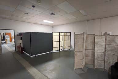 21 Roxby Lane Willetton WA 6155 - Image 3