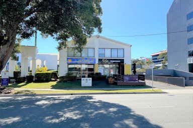 31 Crombie Avenue Bundall QLD 4217 - Image 3