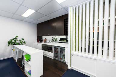 1505/56 Scarborough Street Southport QLD 4215 - Image 4