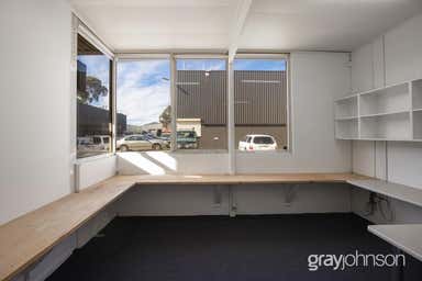 3/19 Gatwick Road Bayswater VIC 3153 - Image 3