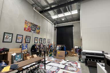 Unit  3, 51-55 Centre Way Croydon South VIC 3136 - Image 3