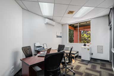 10/76 Canning Highway Victoria Park WA 6100 - Image 4