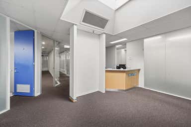 1/2-4 Hamilton Place Mount Waverley VIC 3149 - Image 4