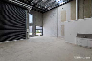 19/7 Seaside Parade North Shore VIC 3214 - Image 3