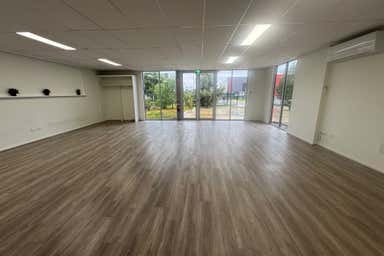 40 Paramount Boulevard Cranbourne West VIC 3977 - Image 4