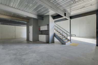 2/8 Mussel Court Huskisson NSW 2540 - Image 3