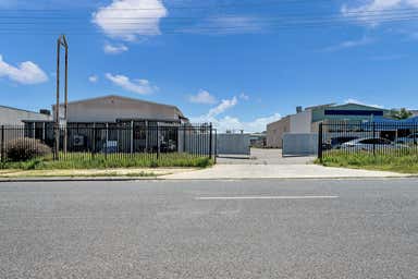 26 Furniss Road Landsdale WA 6065 - Image 2