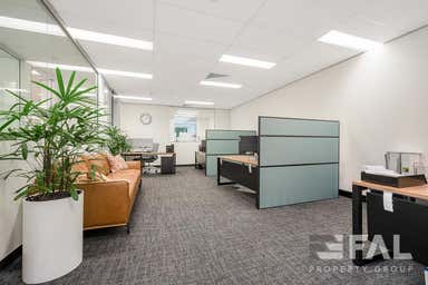 Suite  2, 5 Gardner Close Milton QLD 4064 - Image 3