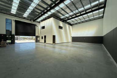 1/64 Reddish Close Epping VIC 3076 - Image 3