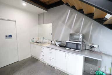 2/44 Watt Road Mornington VIC 3931 - Image 4