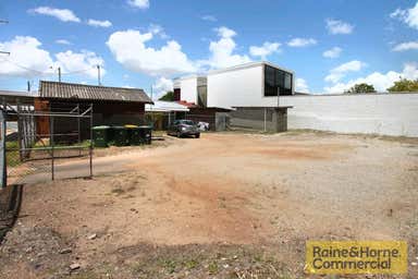 2/724 Gympie Road Chermside QLD 4032 - Image 4