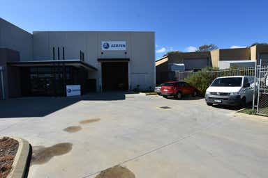 2/5 Geelong Court Bibra Lake WA 6163 - Image 3