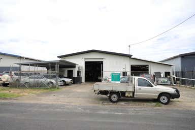 15 Ogden Street Bungalow QLD 4870 - Image 3