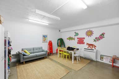 1b/89 West Burleigh Road Burleigh Heads QLD 4220 - Image 3