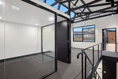 4/3 Bromham Place Richmond VIC 3121 - Image 2