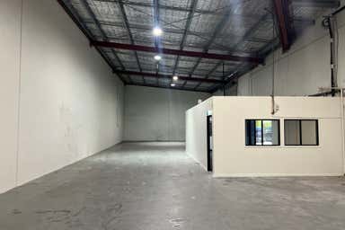 8/149 North Road Woodridge QLD 4114 - Image 3