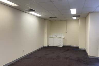 8/18 Third Avenue Blacktown NSW 2148 - Image 3