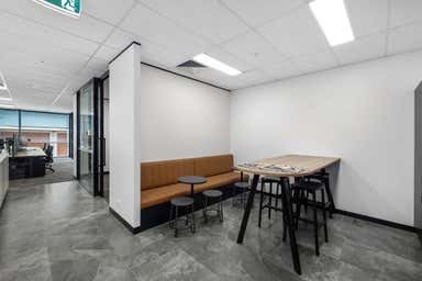 13/15 Holt St Pinkenba QLD 4008 - Image 2