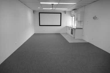 Shop 3/2-4 Stanton Road Smithfield QLD 4878 - Image 3