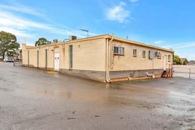 241 Main South Road Morphett Vale SA 5162 - Image 4