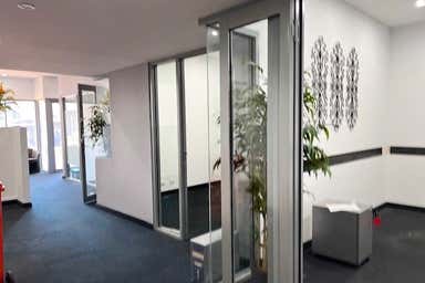 18B The Crescent Midland WA 6056 - Image 3