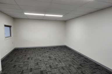 63 Merri Concourse Campbellfield VIC 3061 - Image 4