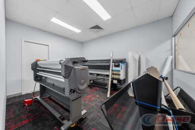 1/300 Cullen Avenue Eagle Farm QLD 4009 - Image 3