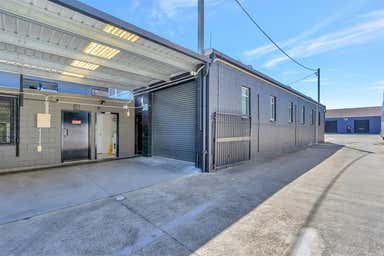 Unit 3, 49-51 Johnston Street Southport QLD 4215 - Image 4