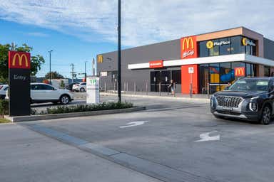 McDonald's, 45-49 Princes Highway Unanderra NSW 2526 - Image 4