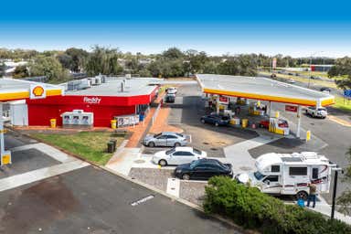 Viva Energy, 12 Claughton Way Glen Iris WA 6230 - Image 4