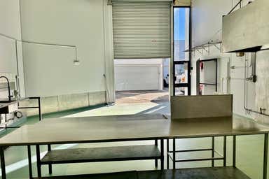 3/8 Pirelli Street Southport QLD 4215 - Image 3