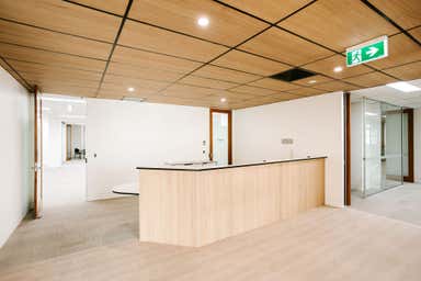 221 Logan Road Woolloongabba QLD 4102 - Image 3