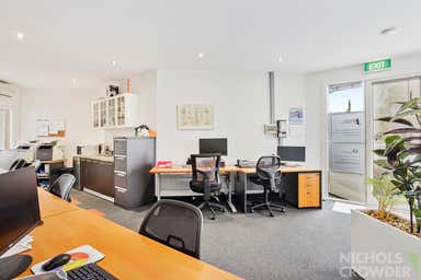 9/1 Hoylake Grove Mornington VIC 3931 - Image 3