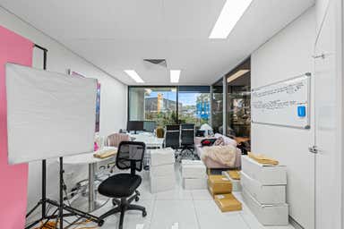 8/10 Hudson Road Albion QLD 4010 - Image 4