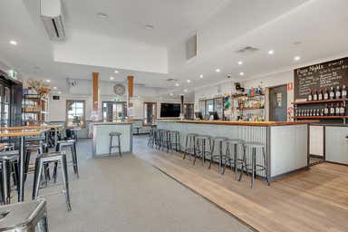 Nevertire Hotel, 16-18 Trangie St Nevertire NSW 2826 - Image 4