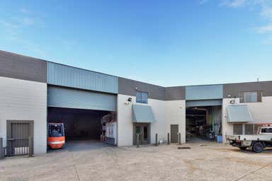 2 & 3/11 Saggart Field Road Minto NSW 2566 - Image 3