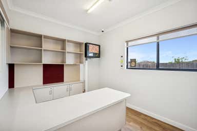 218 Santa Barbara Parade Quinns Rocks WA 6030 - Image 4