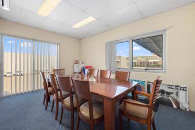 4/23 Londor Close Hemmant QLD 4174 - Image 4