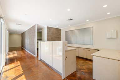 8 Nerang Street Nerang QLD 4211 - Image 3