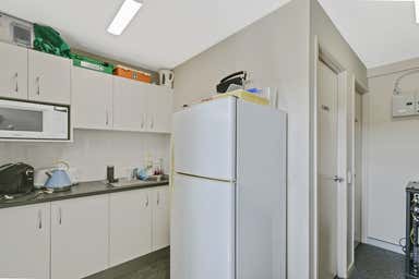 8/12 Kelly Court Maroochydore QLD 4558 - Image 4