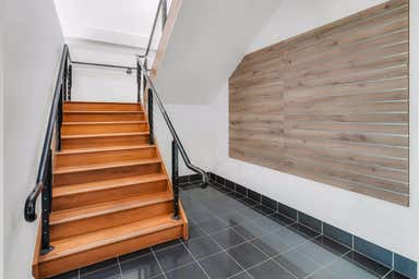 46 Kingston Drive Helensvale QLD 4212 - Image 4