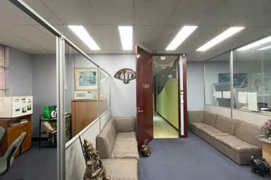 8D/221 Queen Street Melbourne VIC 3000 - Image 4