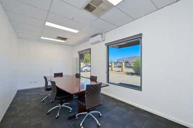 17 Tulloch Way, Canning Vale, 17 Tulloch Way Canning Vale WA 6155 - Image 3