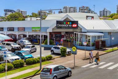 Caloundra Village Shopping Centre, 33 Ormuz Avenue Caloundra QLD 4551 - Image 4