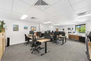 1/426 Logan Road Stones Corner QLD 4120 - Image 4