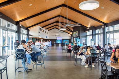 24 The Cove Road Airlie Beach QLD 4802 - Image 4